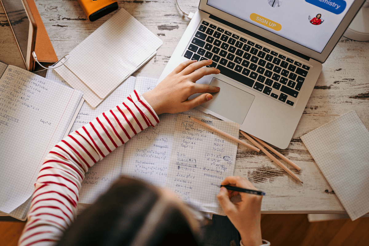 Educational and eLearning chatbots